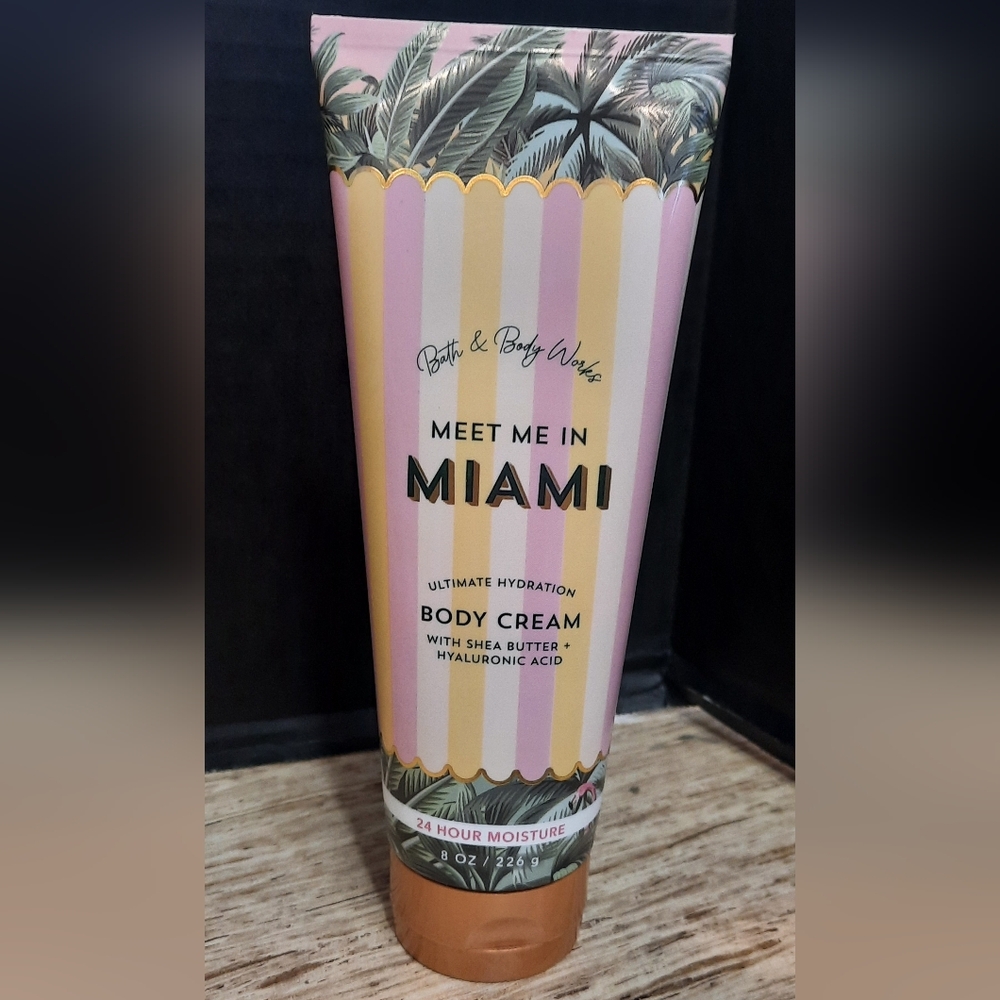 "MEET ME IN MIAMI"